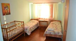 Гостиница Izumrud Джубга Стандартный двухместный номер с 2 отдельными кроватями-4
